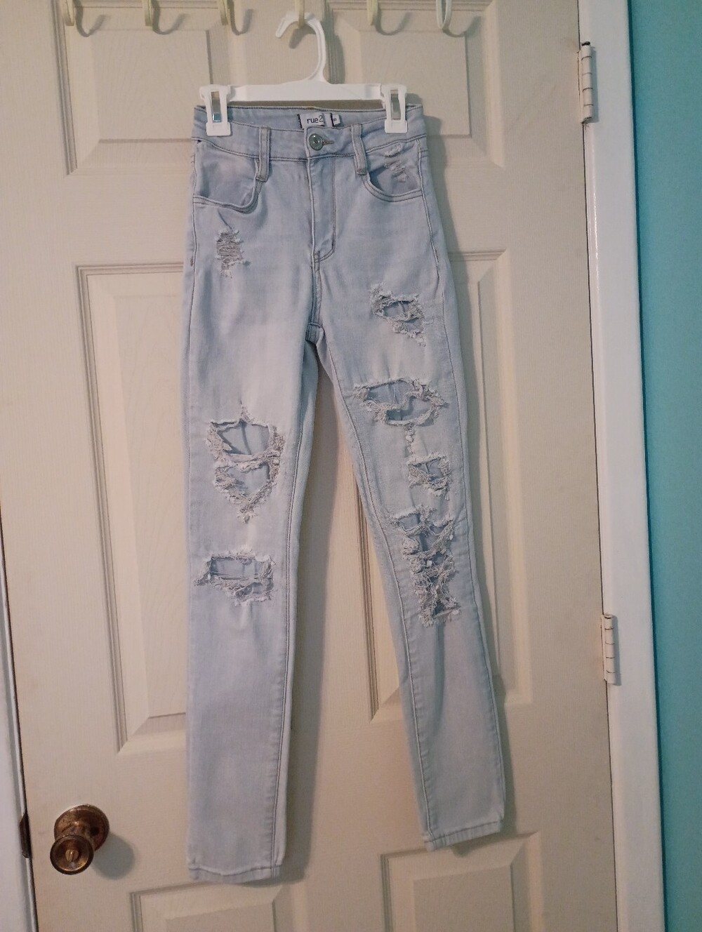 Rue21 High-Rise Light Wash Distressed Patched Jeans - Size 00